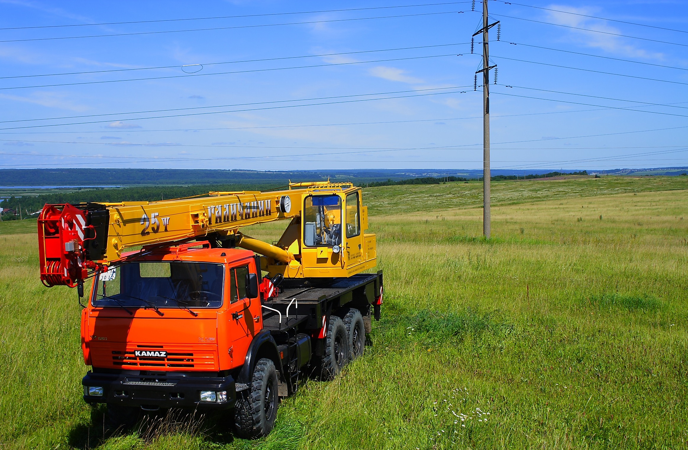 Автокран Галичанин 25 тонн на шасси КАМАЗ КC-55713-1